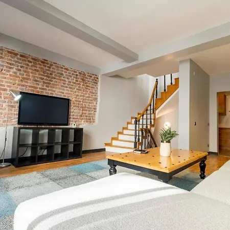 Private Fourlex House With Location Βίλα